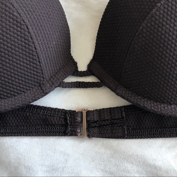 {Abercrombie & Fitch} bikini top - Picture 3 of 5